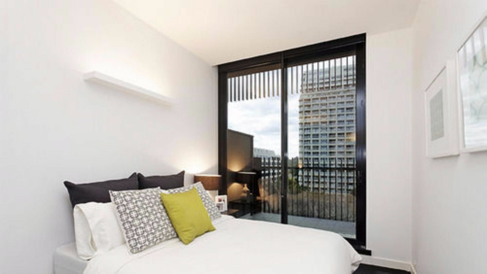 Wyndel Apartments - St Kilda Views Melbourne Exterior foto